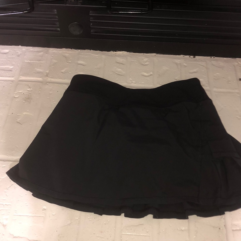 Black ivivva skirt